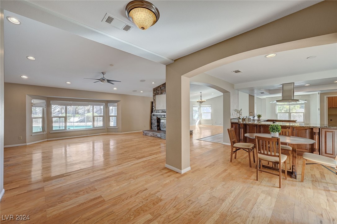 2211 Lucerne Circle