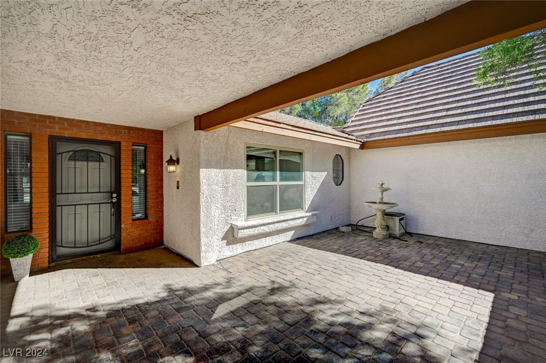 2211 Lucerne Circle