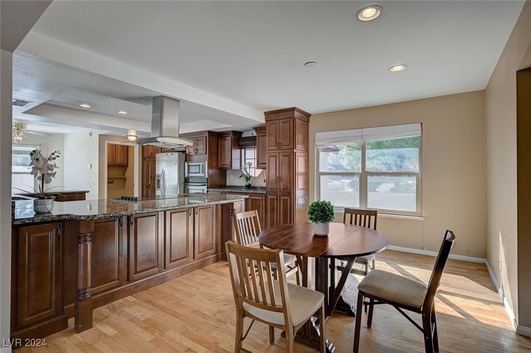 2211 Lucerne Circle