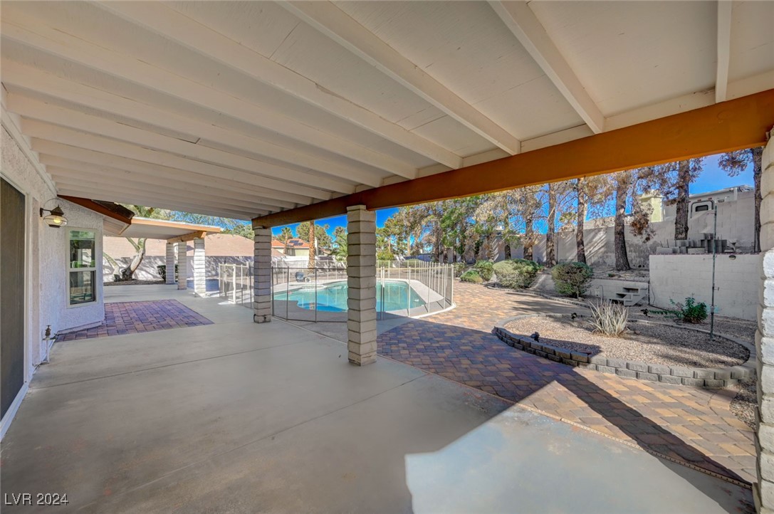 2211 Lucerne Circle