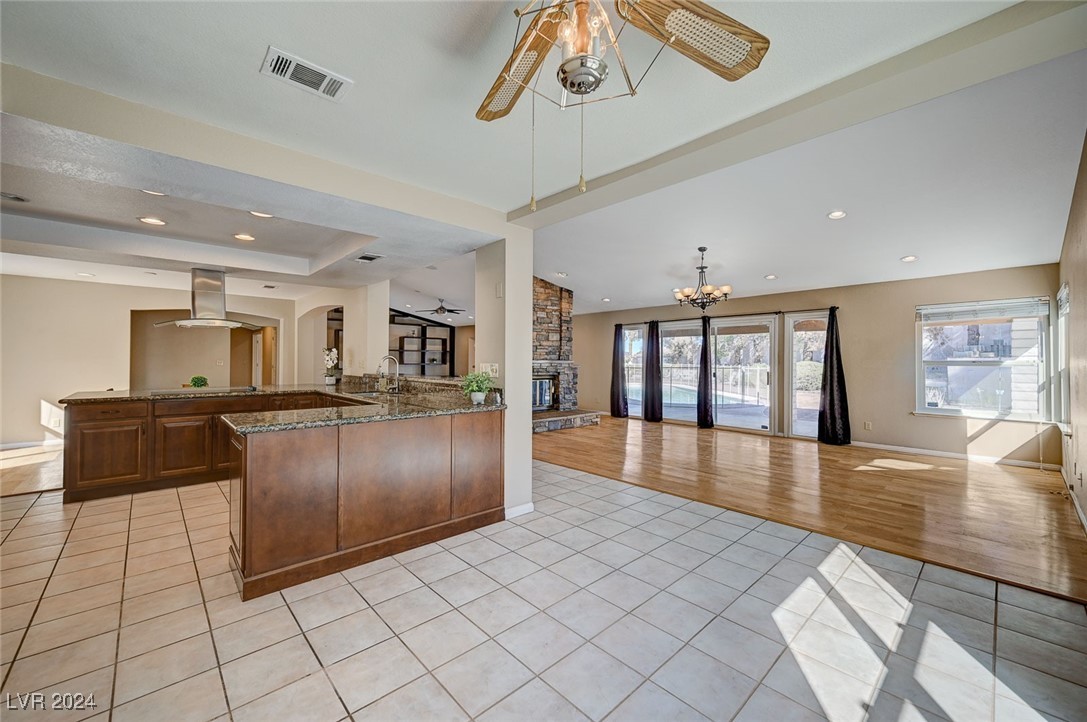 2211 Lucerne Circle