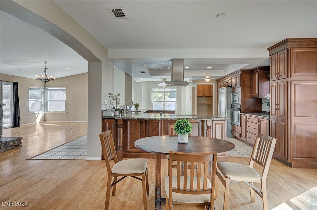 2211 Lucerne Circle