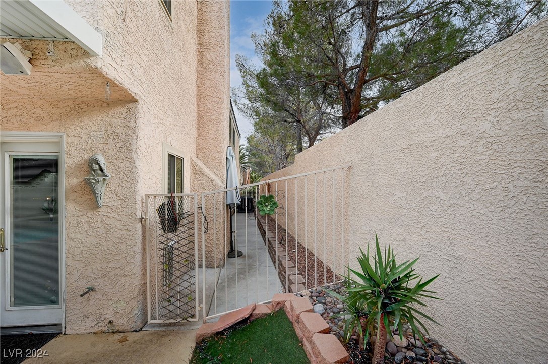 8352 Tide Pool Drive