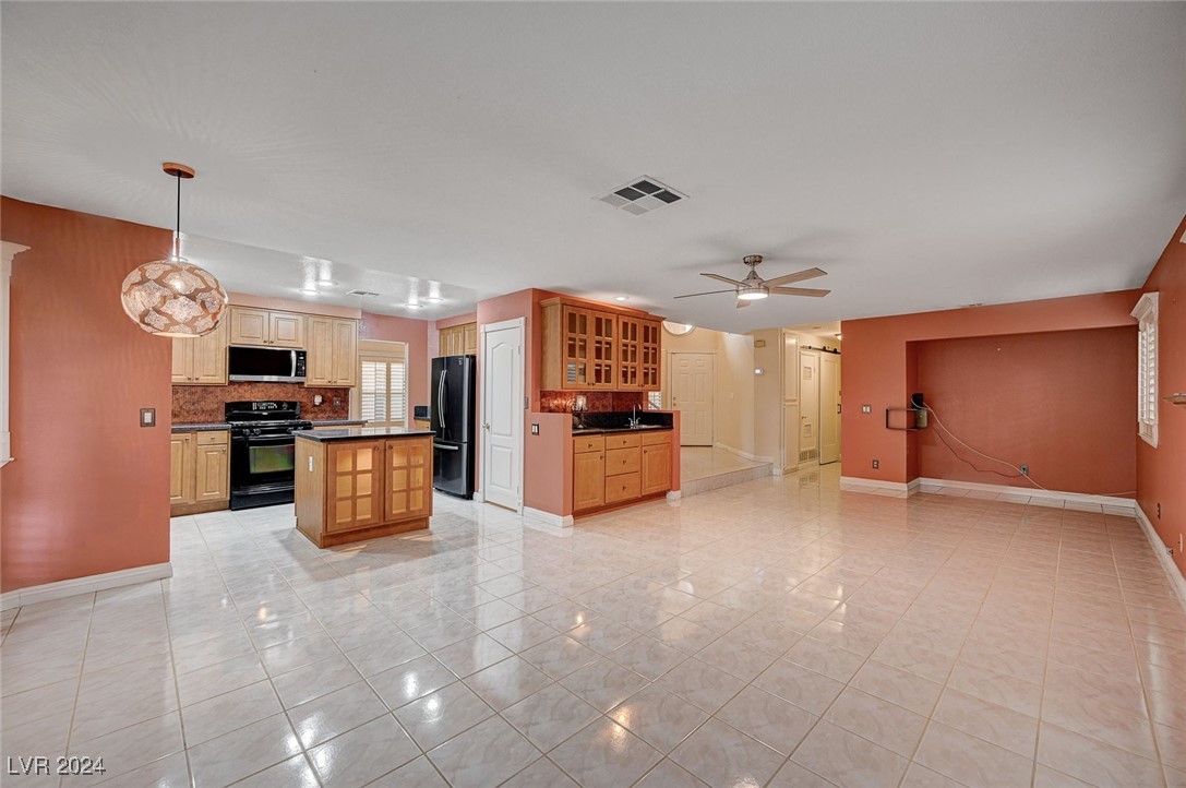 8352 Tide Pool Drive