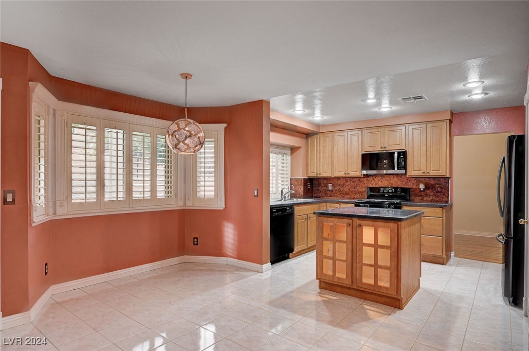 8352 Tide Pool Drive