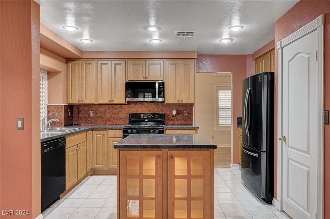 8352 Tide Pool Drive