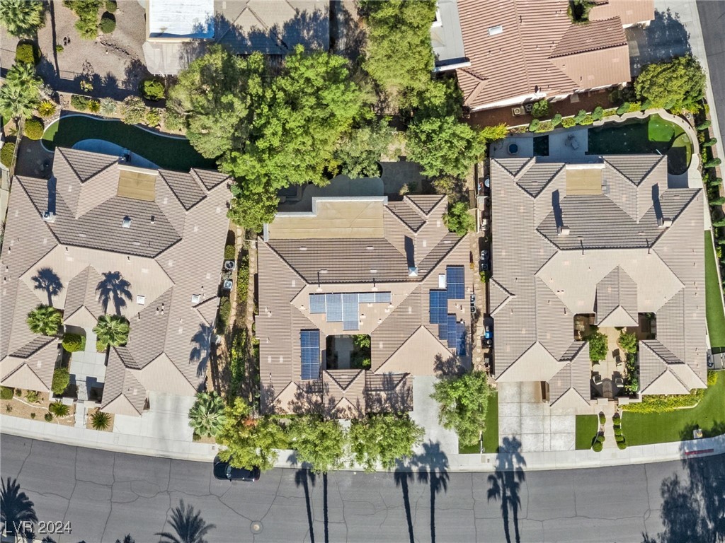 4194 Agosta Luna Place