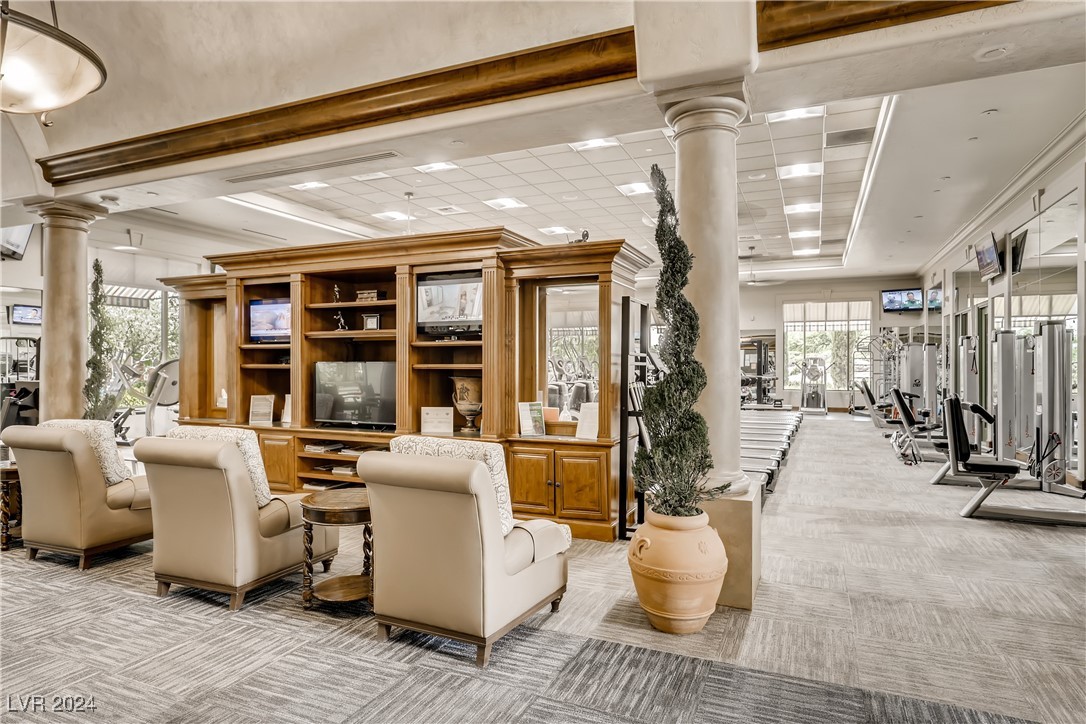 4194 Agosta Luna Place