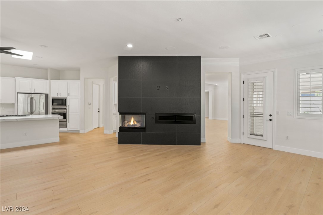 4194 Agosta Luna Place