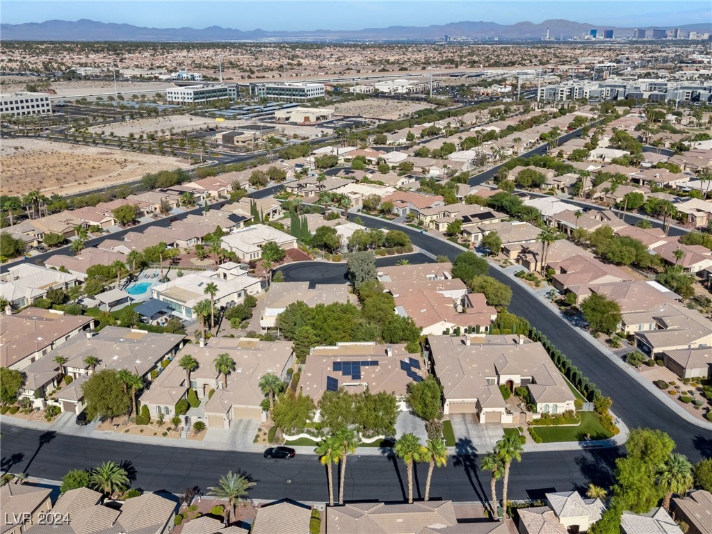 4194 Agosta Luna Place