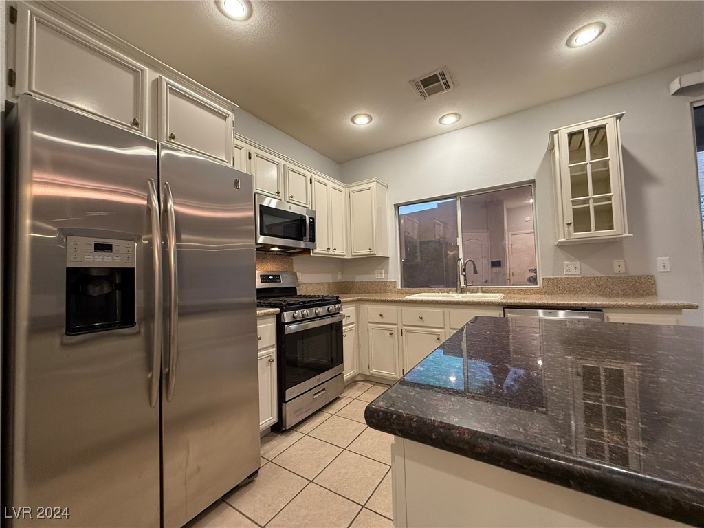 122 Humphreys Peak Court