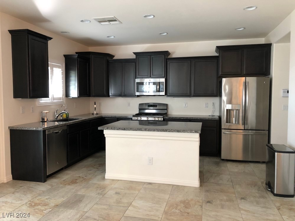 8046 Mosaic Sunrise Lane