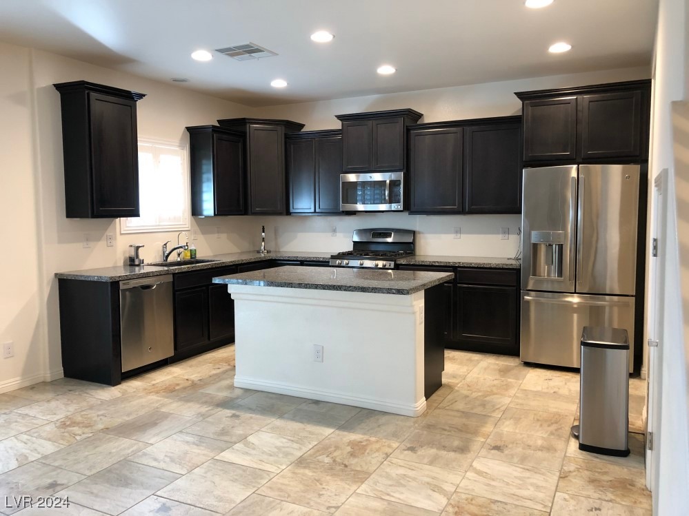 8046 Mosaic Sunrise Lane