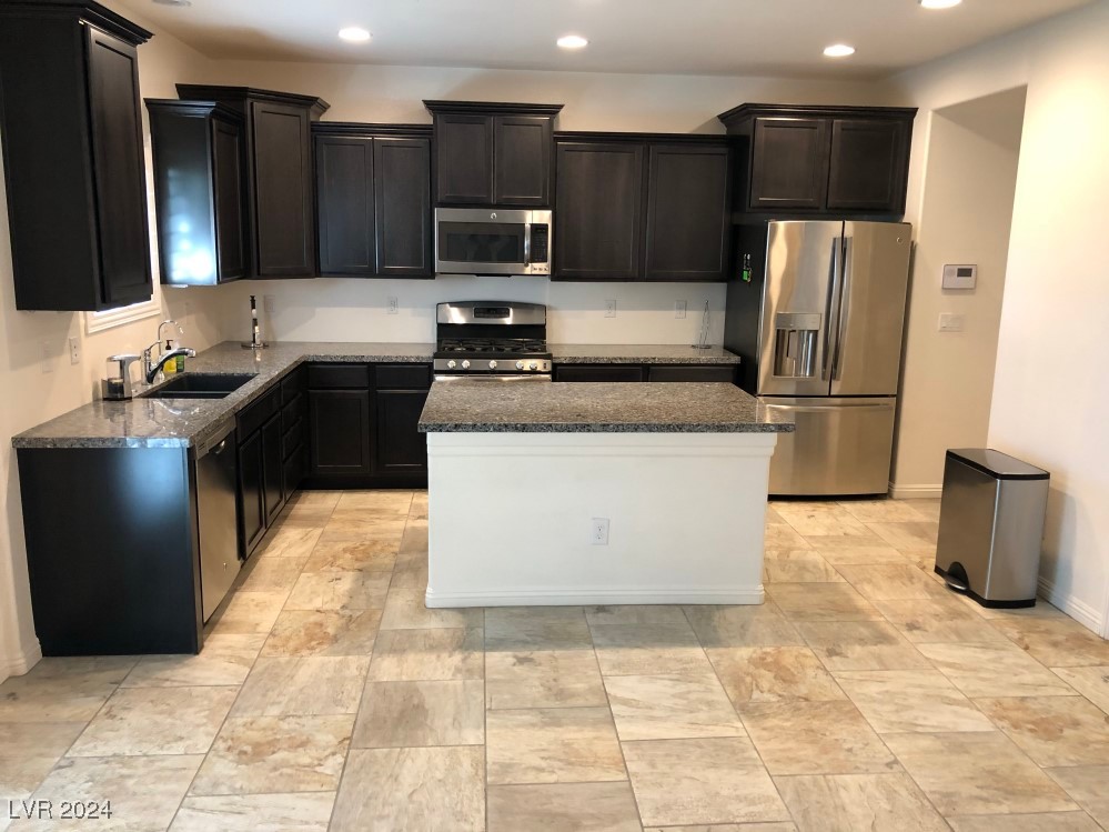 8046 Mosaic Sunrise Lane
