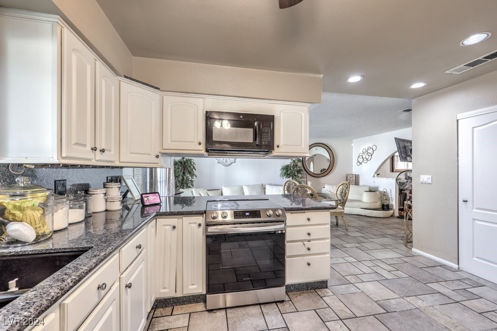 4608 Diamond Head Drive