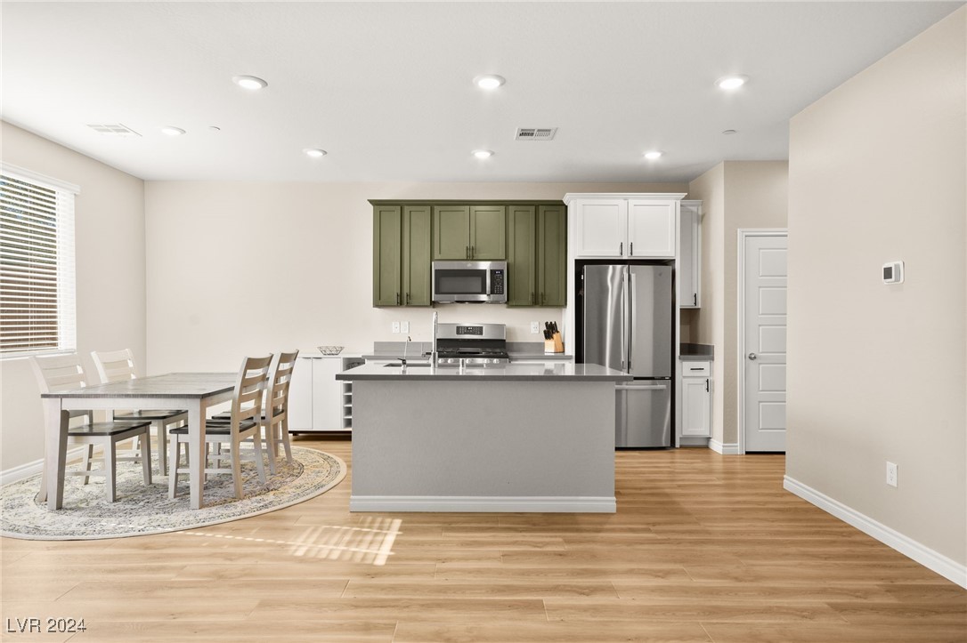 9851 Mojave Mountain Street