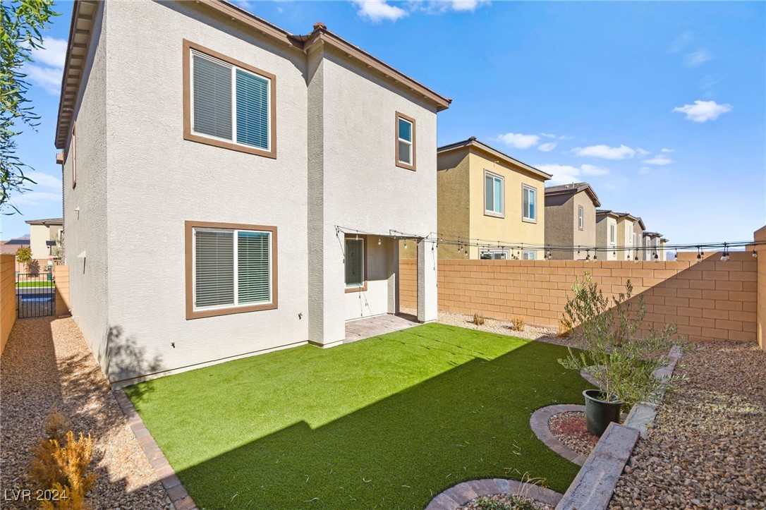 9851 Mojave Mountain Street