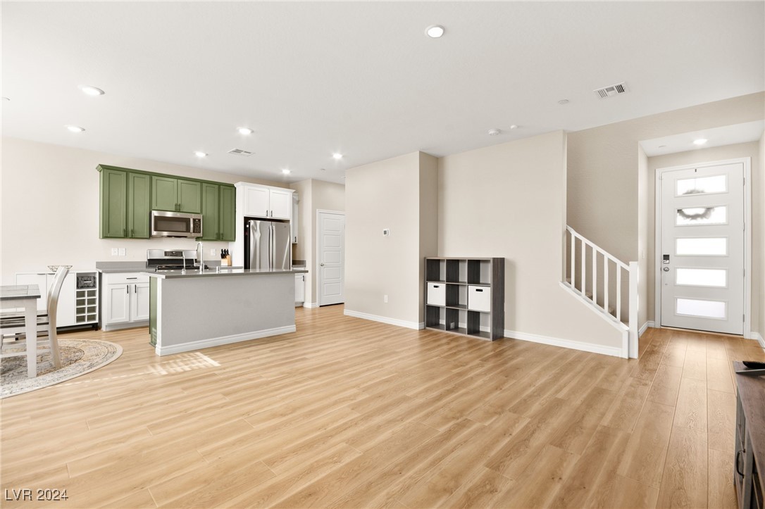 9851 Mojave Mountain Street