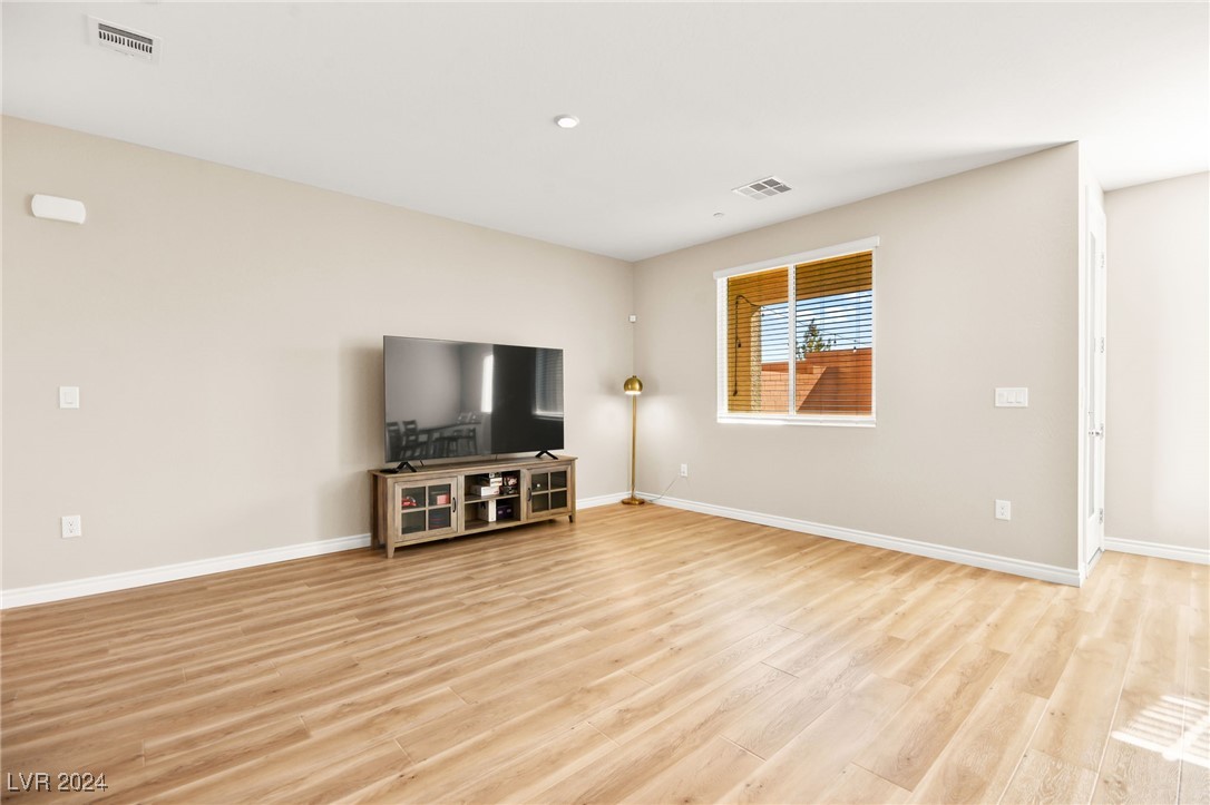 9851 Mojave Mountain Street