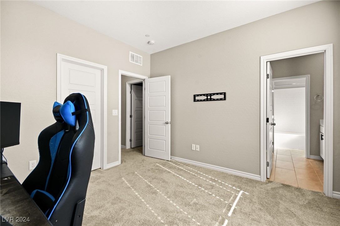 9851 Mojave Mountain Street