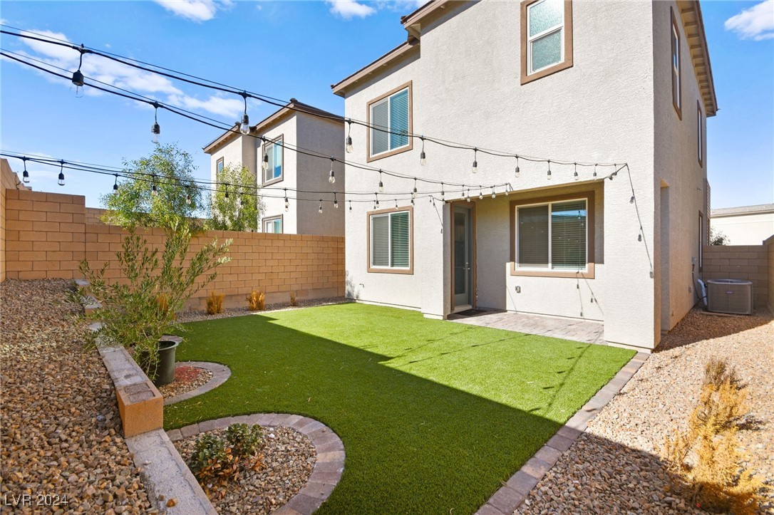 9851 Mojave Mountain Street