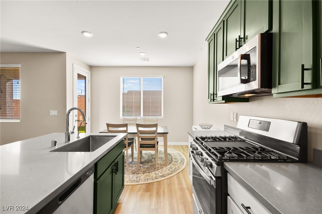 9851 Mojave Mountain Street