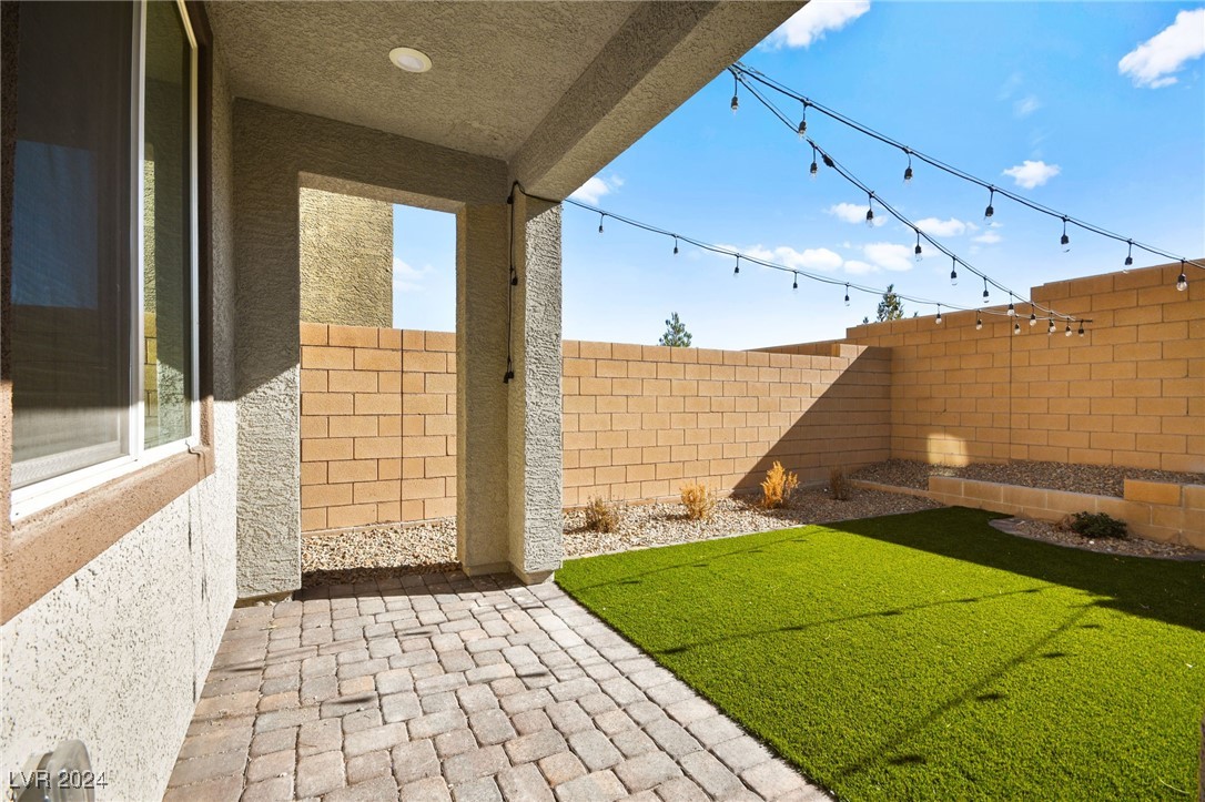 9851 Mojave Mountain Street