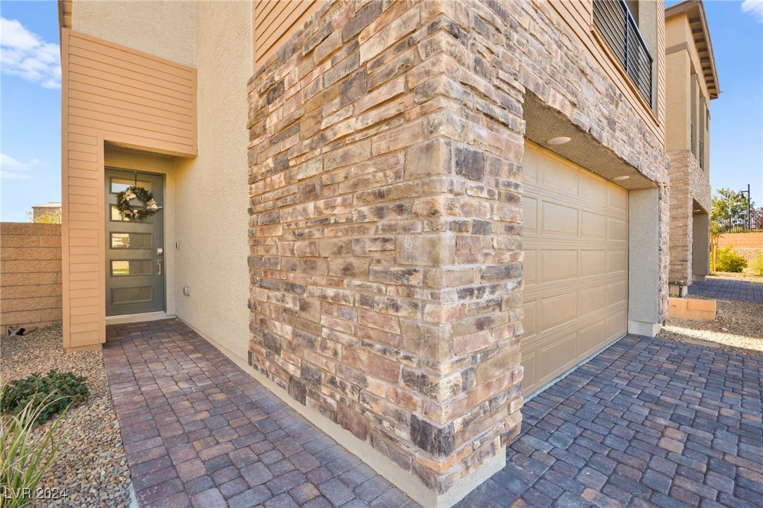 9851 Mojave Mountain Street