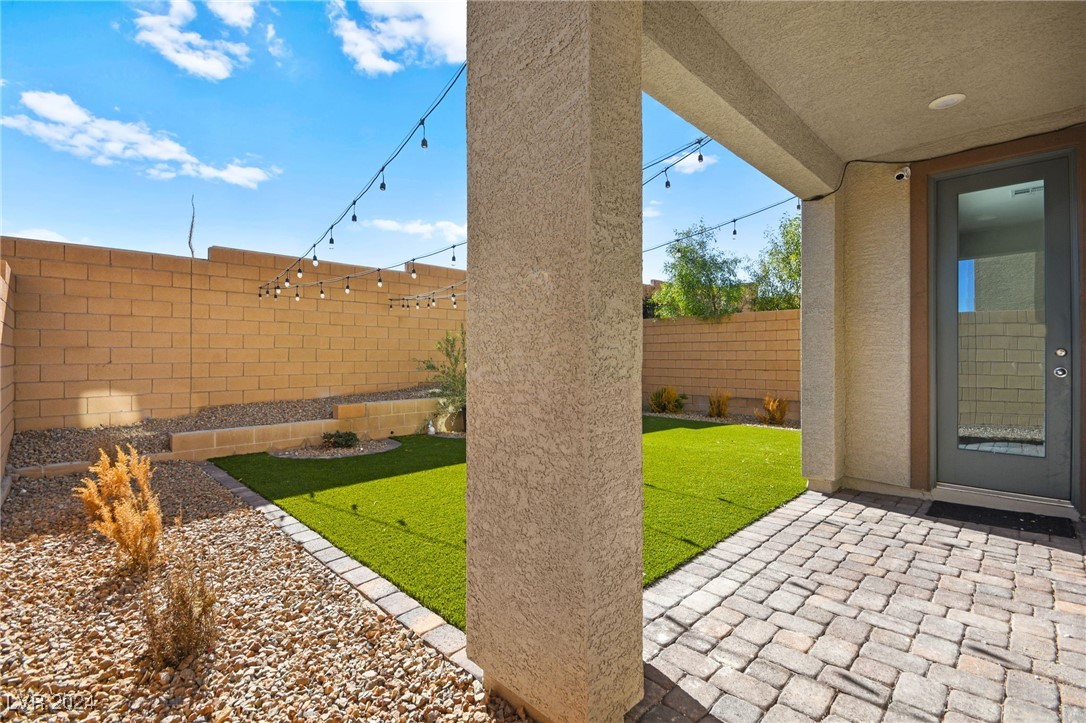 9851 Mojave Mountain Street