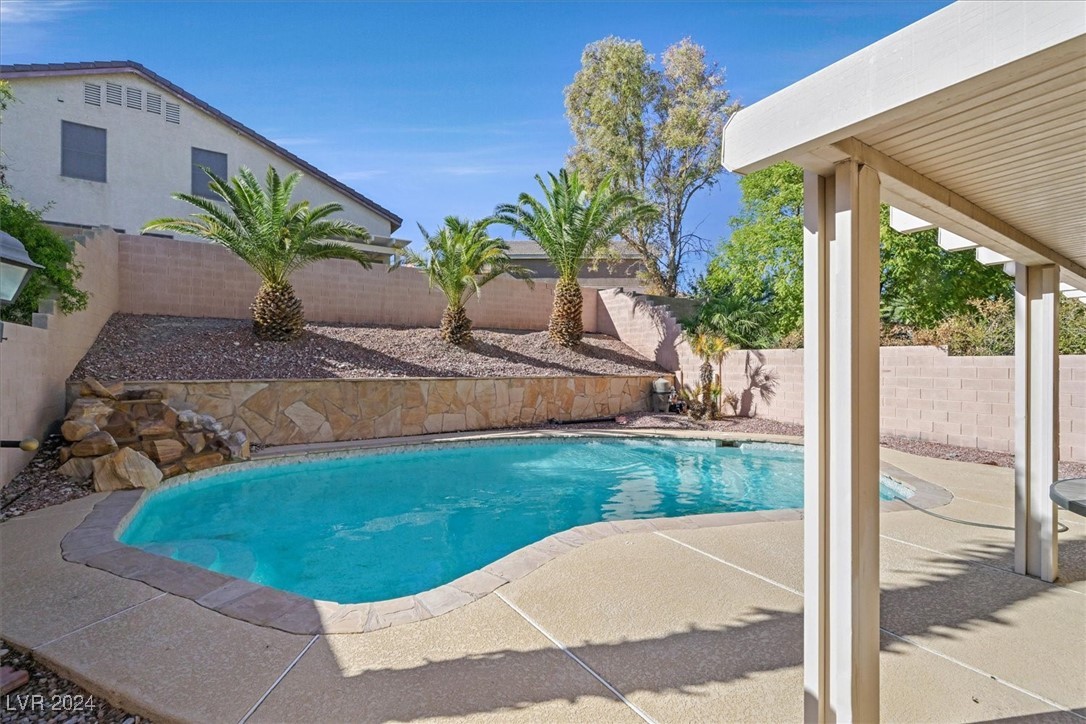 7409 Flat Rock Street