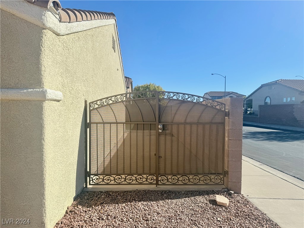 1010 Black Olive Street
