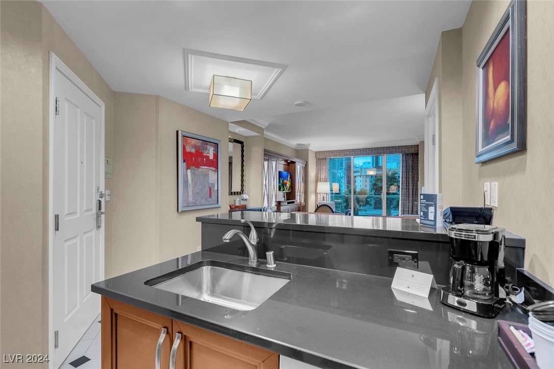 145 East Harmon Avenue 321