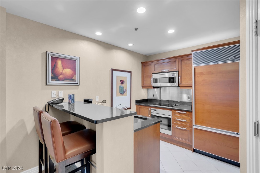 145 East Harmon Avenue 321