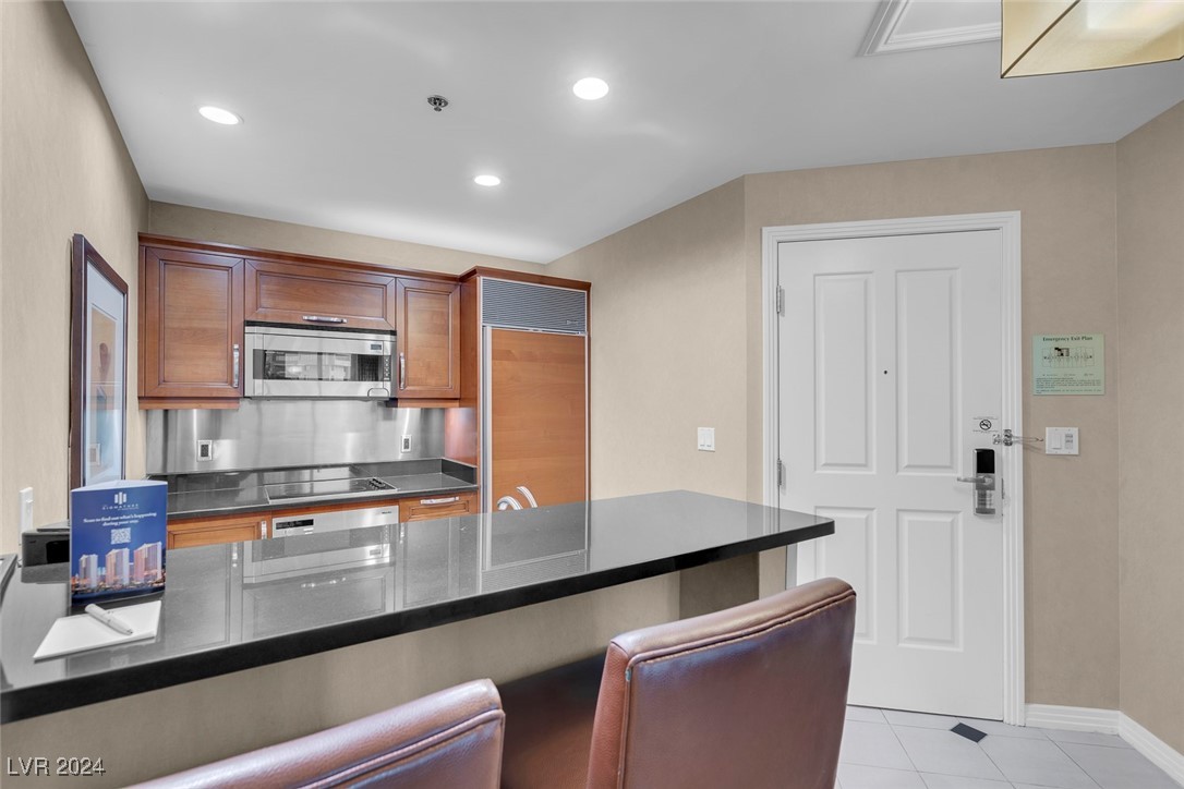 145 East Harmon Avenue 321