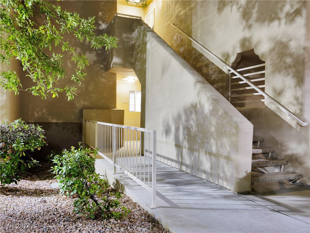 1901 Rio Canyon Court 103