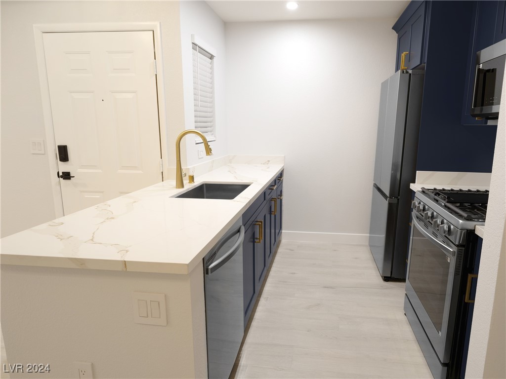 1901 Rio Canyon Court 103