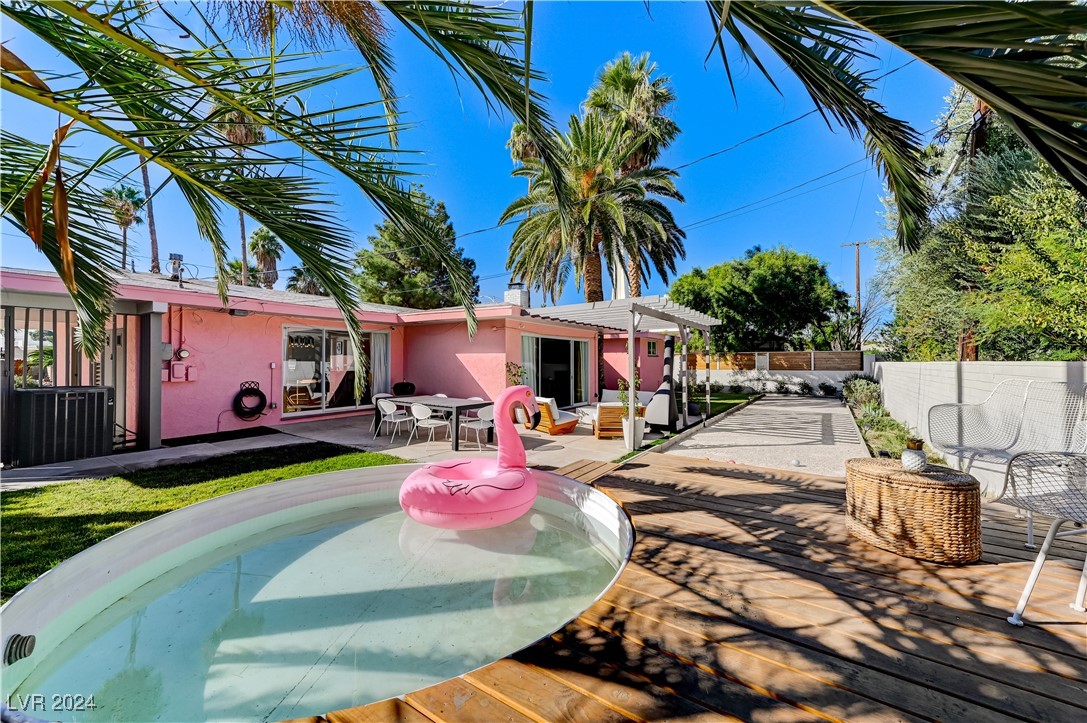 555 Barbara Way