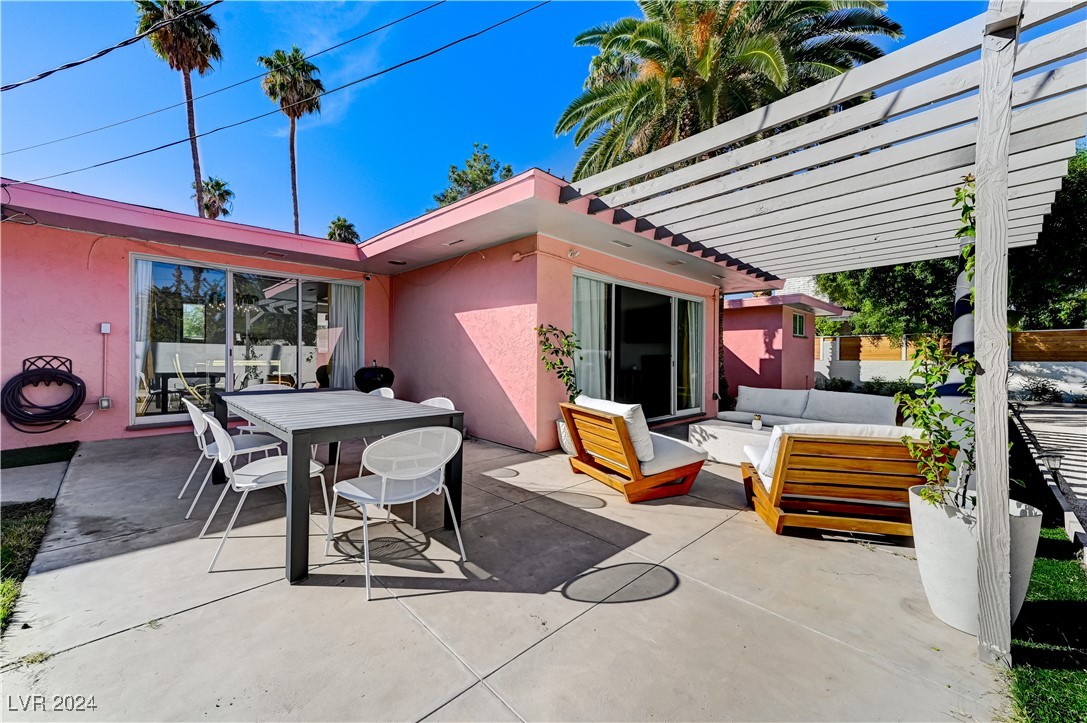 555 Barbara Way