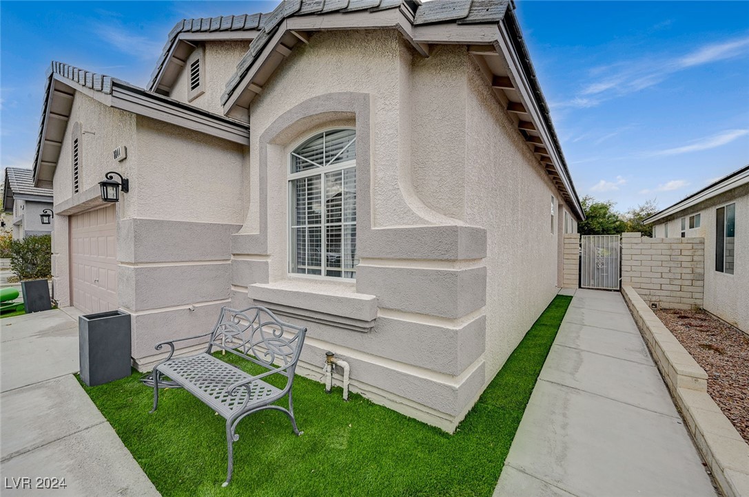 8844 Square Knot Avenue