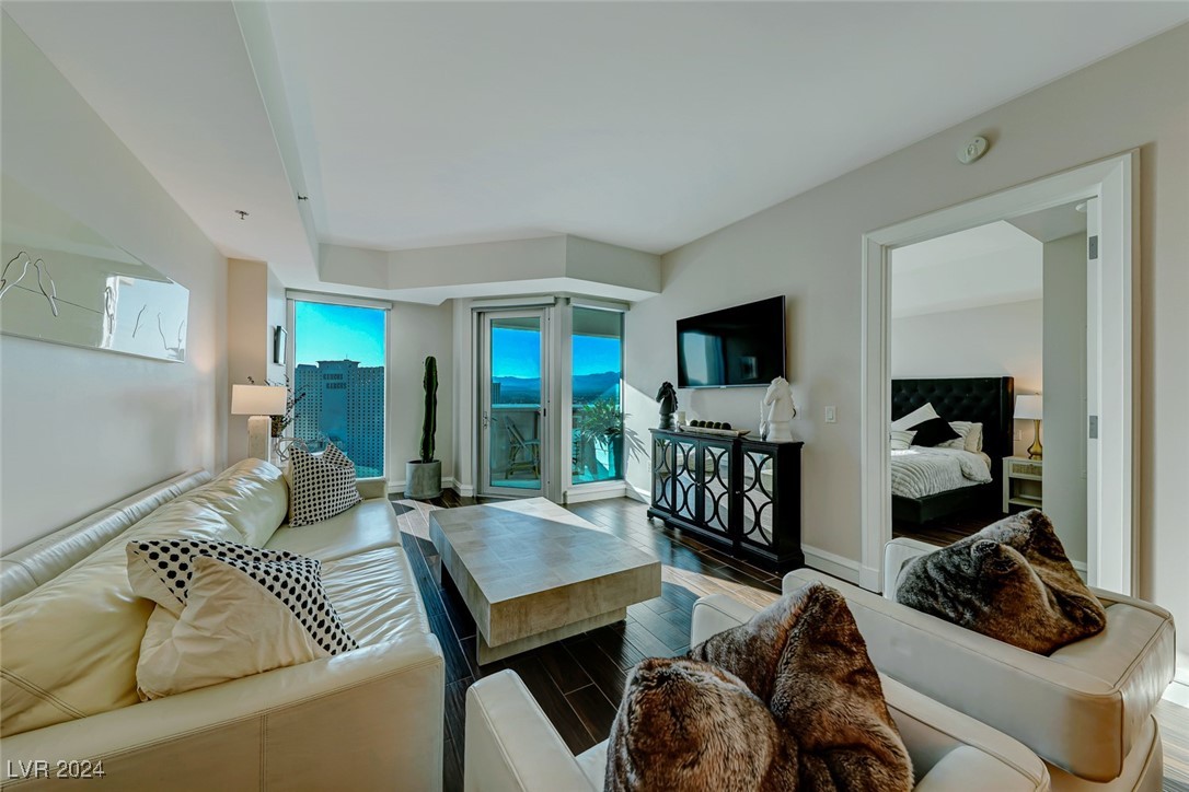 2700 Las Vegas Boulevard 2411
