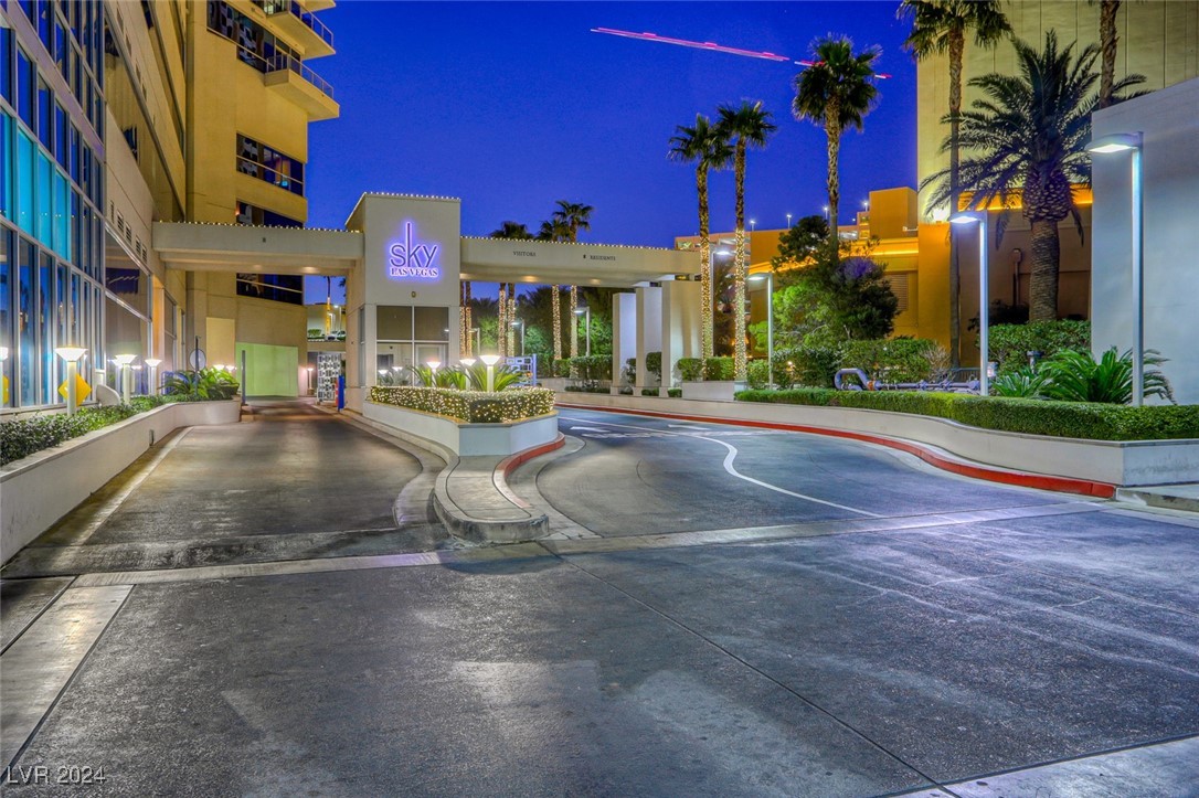 2700 Las Vegas Boulevard 2411