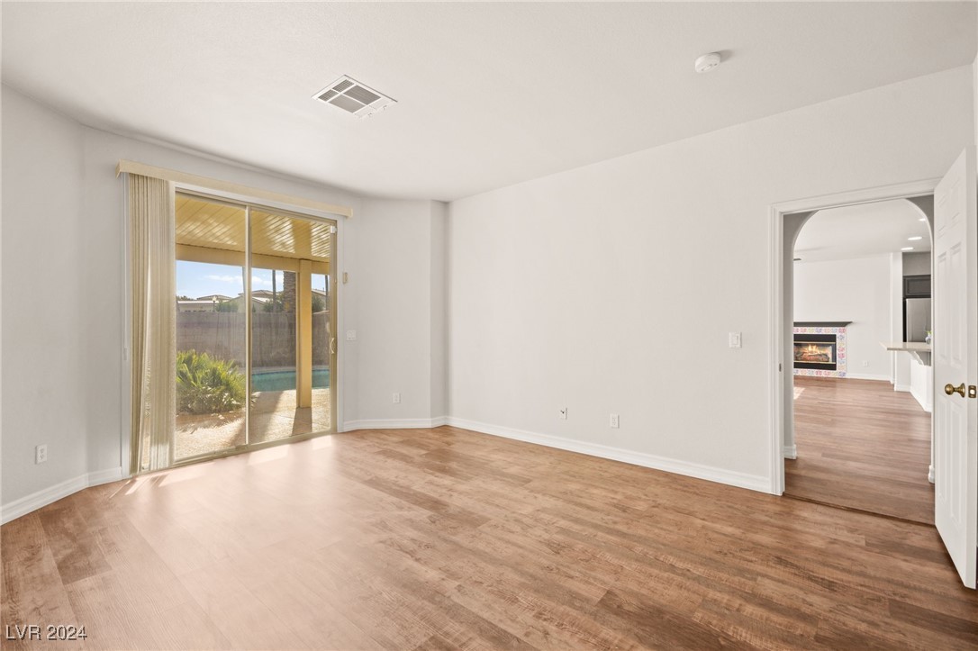 7443 Coyote Cave Avenue