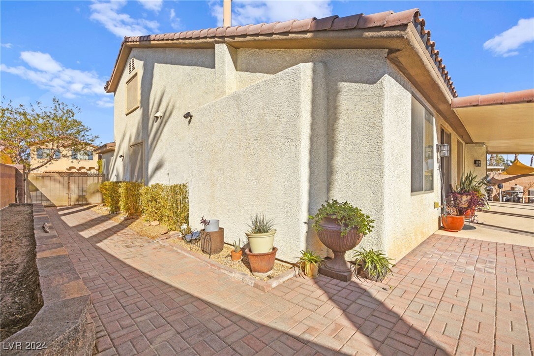 7443 Coyote Cave Avenue