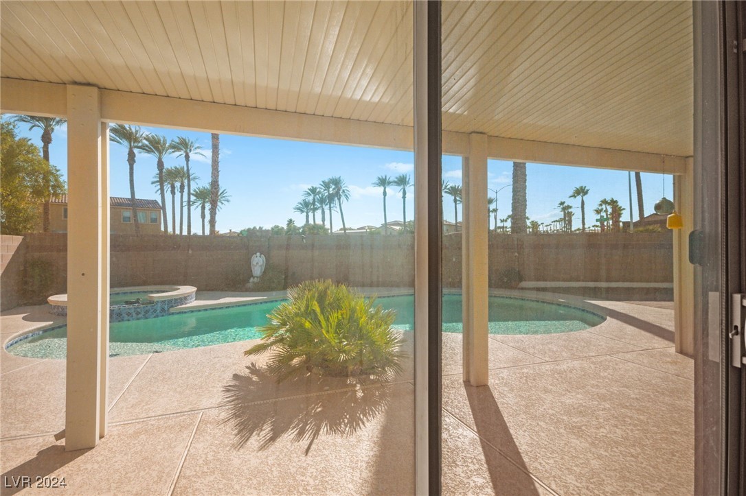 7443 Coyote Cave Avenue