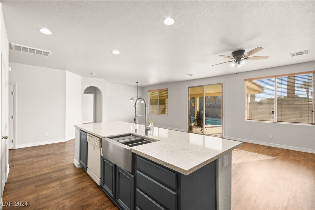 7443 Coyote Cave Avenue