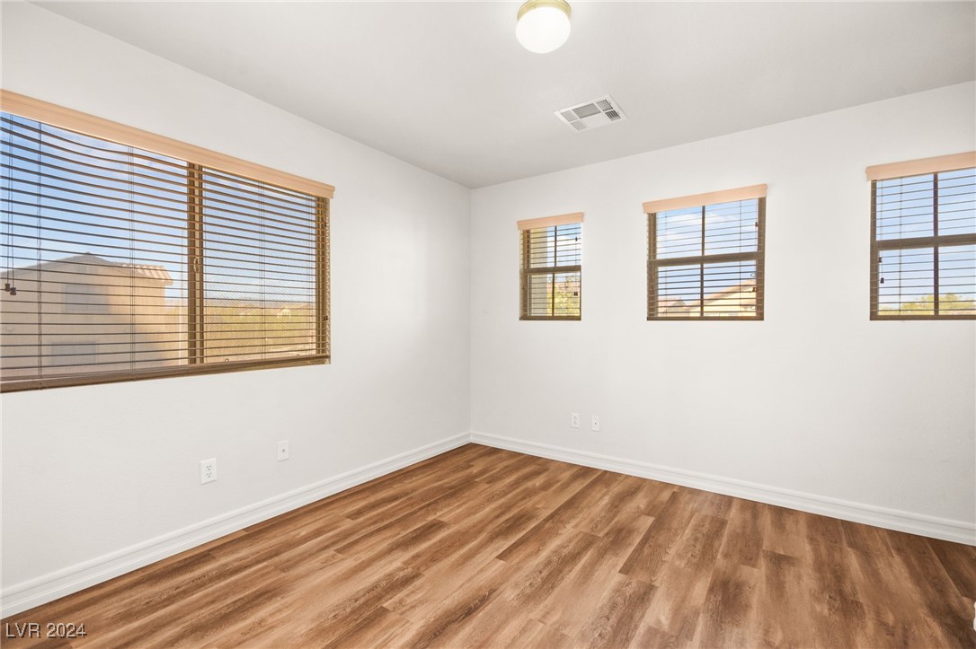 7443 Coyote Cave Avenue