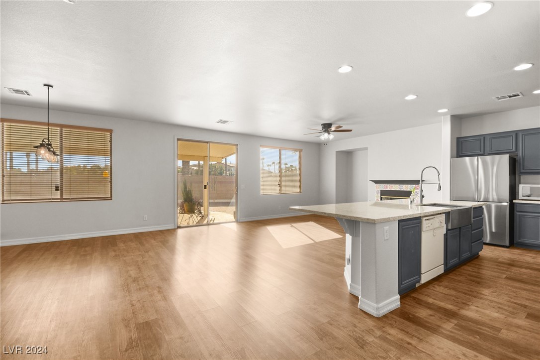 7443 Coyote Cave Avenue