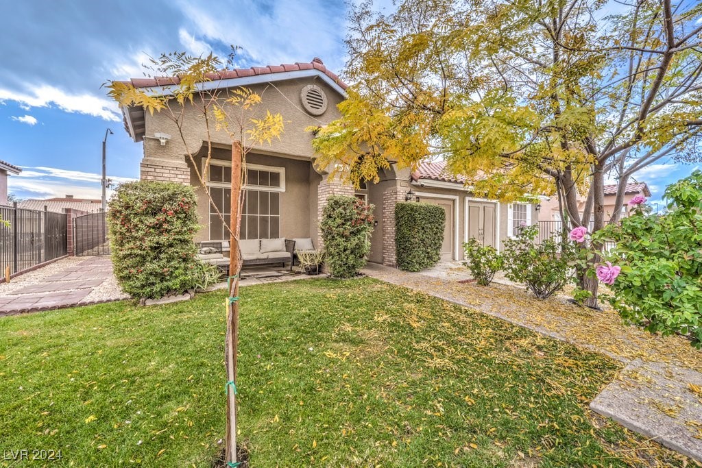 1675 English Rose Drive