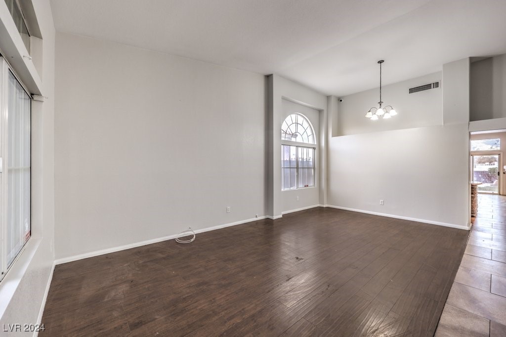 1675 English Rose Drive