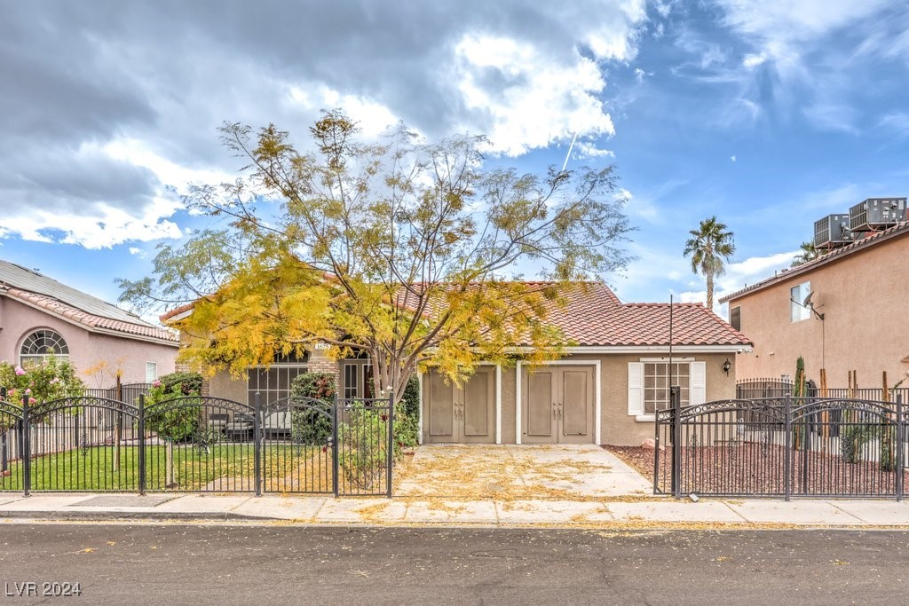 1675 English Rose Drive